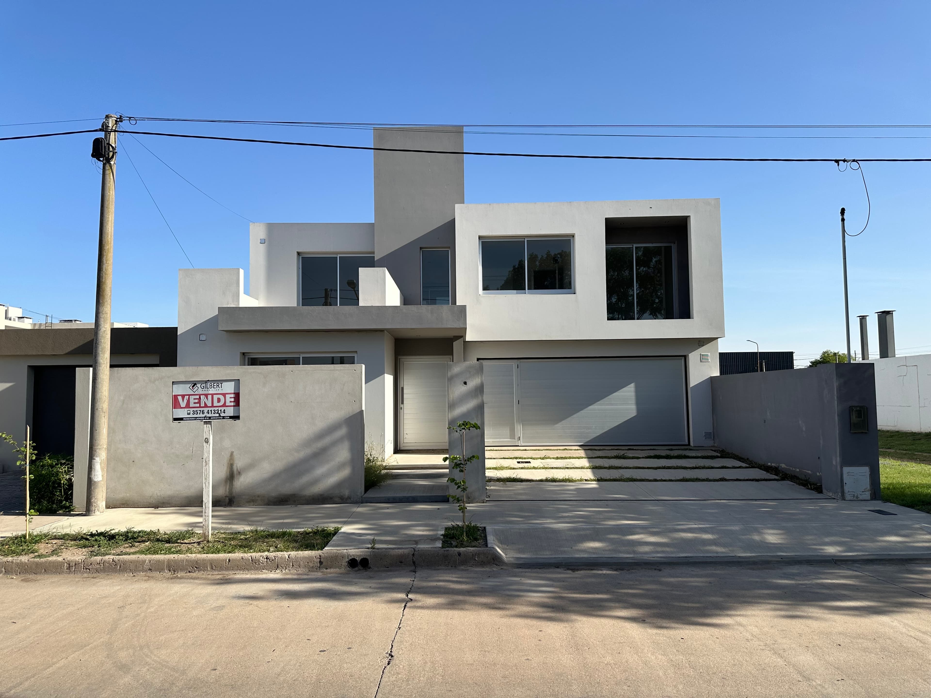 Casa con Pileta - Imagen 1